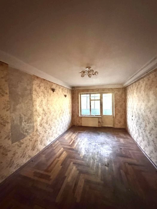 Продается 3 ком квартира в Осипенковском р-не по улице Руста