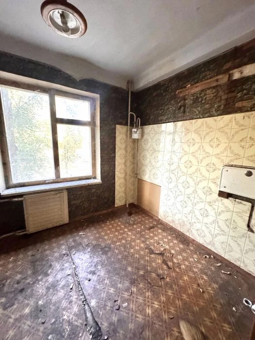 Продается 3 ком квартира в Осипенковском р-не по улице Руста