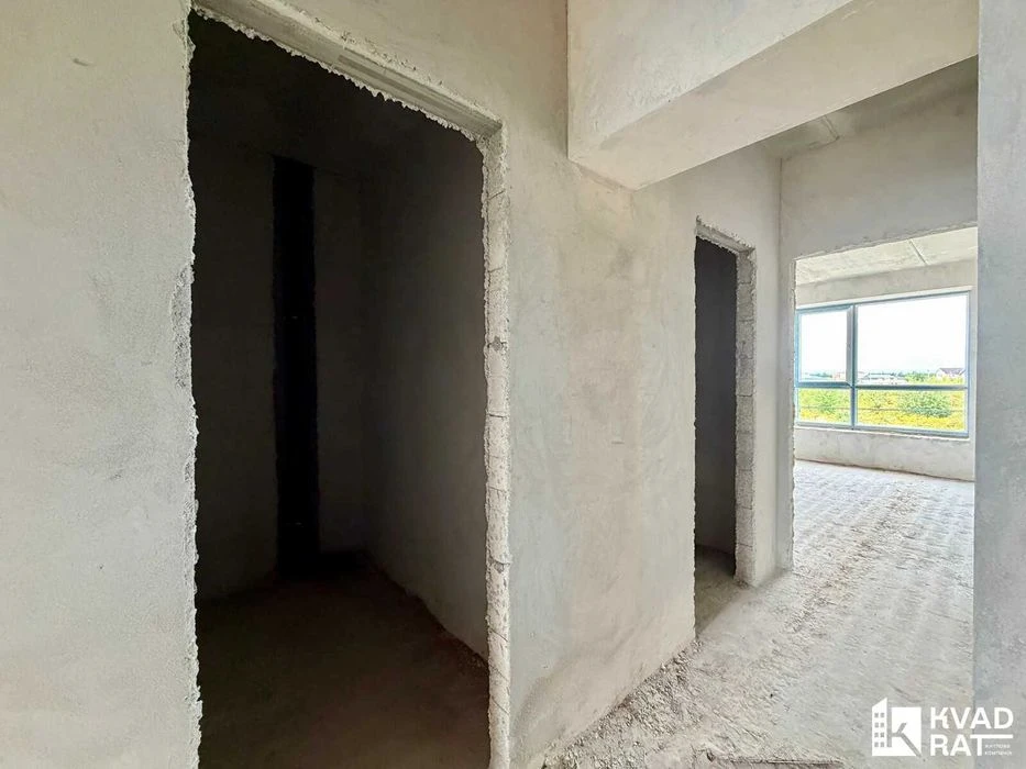 Терміновий продаж 2-кімнатна квартира з двостороннім планува