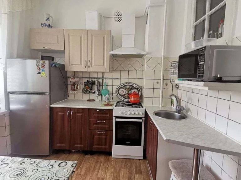 2-room apartment for sale on Stalevariv Street