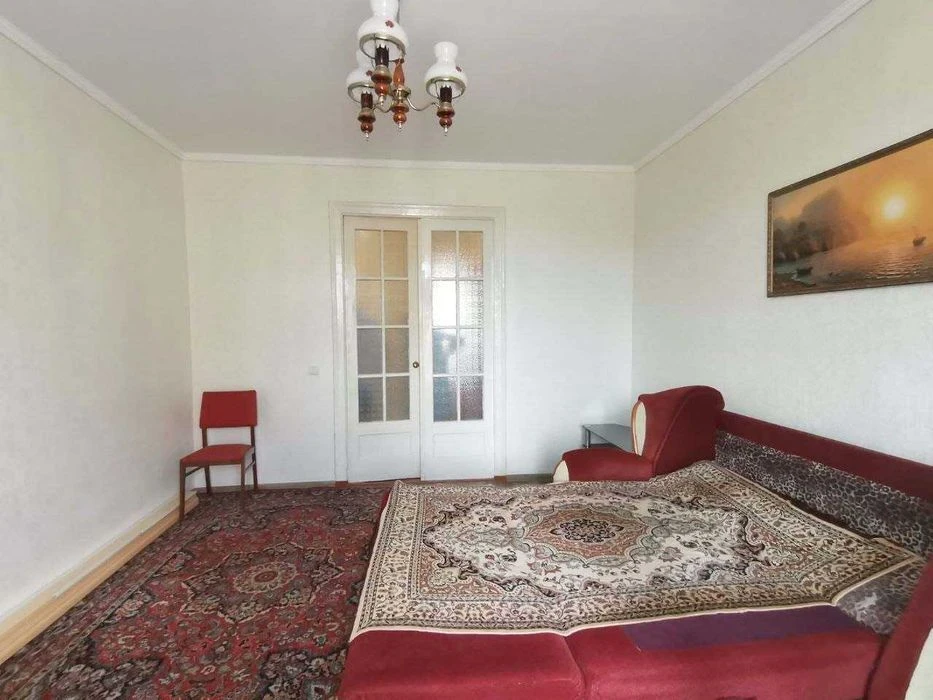 2-room apartment for sale on Stalevariv Street