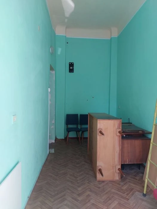 Продам 2к квартиру в Центрі по червоній лінії