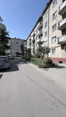 2 кім з ремонтом біля АТБ вул.Дубнівську