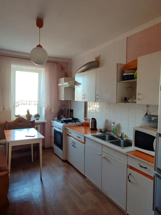 Продаж 4 х кім квартири