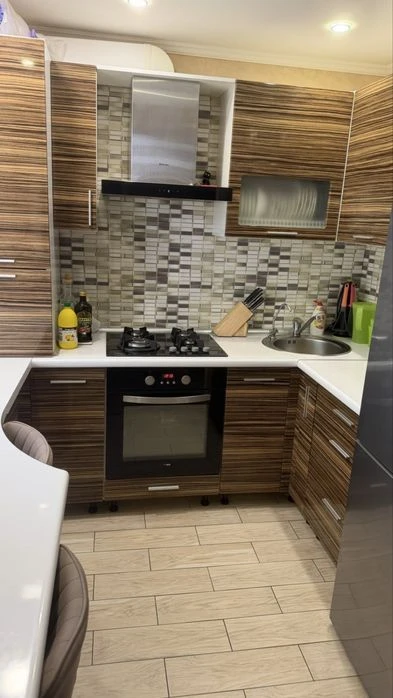 3-кімнатна квартира 52,8 м², Шкільний, навпроти «ВІП Хатинка