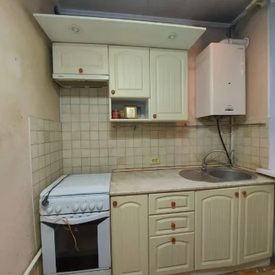 Продається 3кім.сталінка