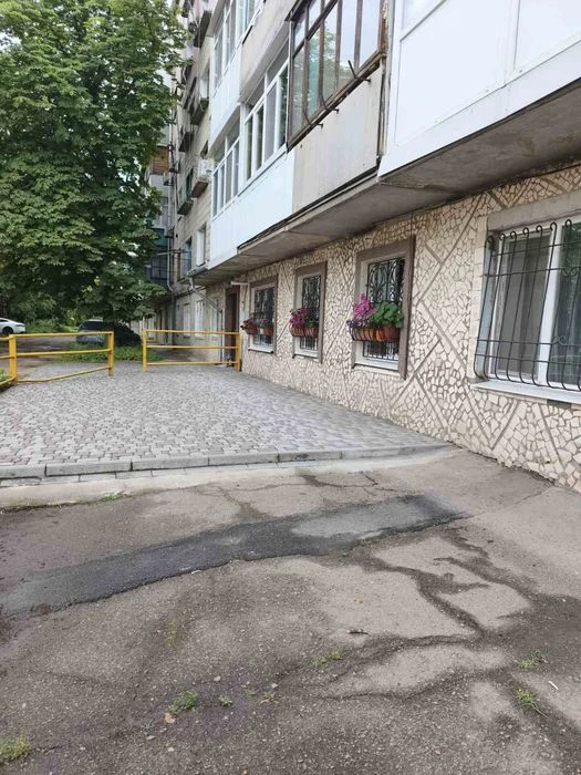 Продаж 1-кімнатної квартири, вул.Кременчуцька