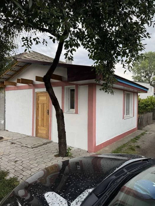Терміново Продається квартира на земельній ділянці