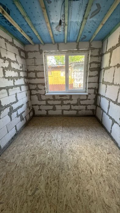 Терміново Продається квартира на земельній ділянці