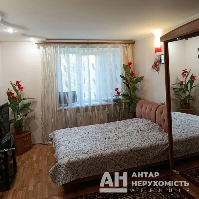 Продається великогабаритна 3-к квартира в Кропивницькому, р-