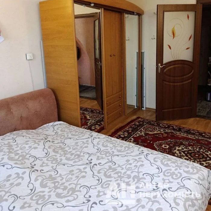 Продається великогабаритна 3-к квартира в Кропивницькому, р-