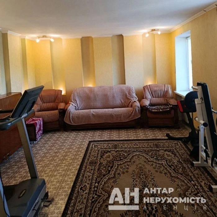 Продається великогабаритна 3-к квартира в Кропивницькому, р-