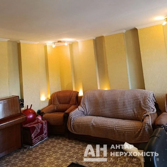 Продається великогабаритна 3-к квартира в Кропивницькому, р-