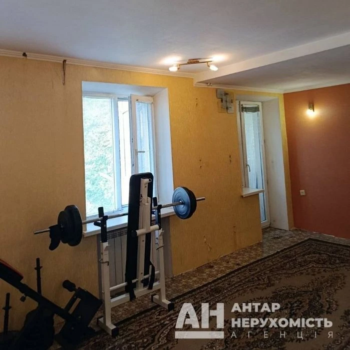 Продається великогабаритна 3-к квартира в Кропивницькому, р-