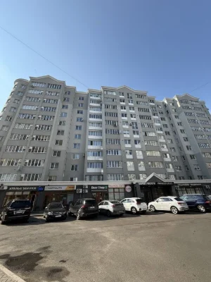 Продаж 1-кімнатної квартири з автономним опаленням. Район По