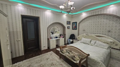Продам 3к квартиру в самому центрі міста з своїм двором