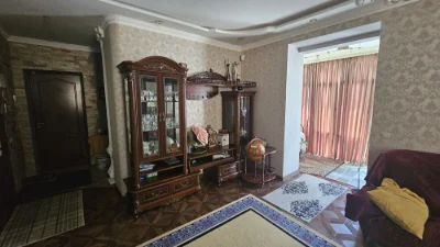 Продам 3к квартиру в самому центрі міста з своїм двором