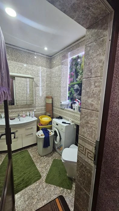 Продам 3к квартиру в самому центрі міста з своїм двором
