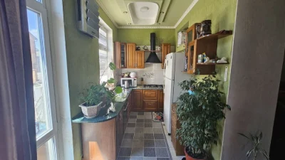 Продам 3к квартиру в самому центрі міста з своїм двором