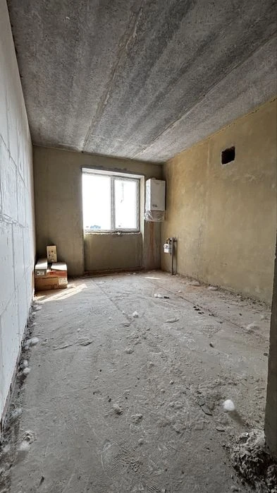 3 кімнатна квартира 118 м2 в ЖК Ковалівський під ремонт