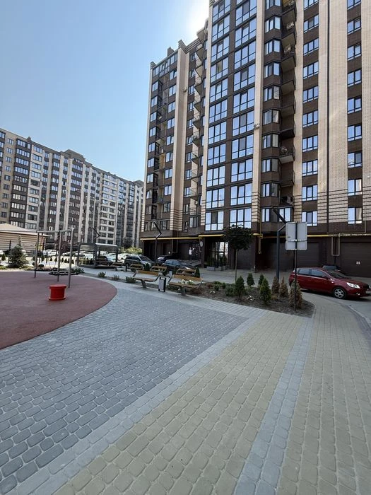 Продаж 2-кімнатної квартири в ЖК Атлант. 78кв.м на 4-му пове