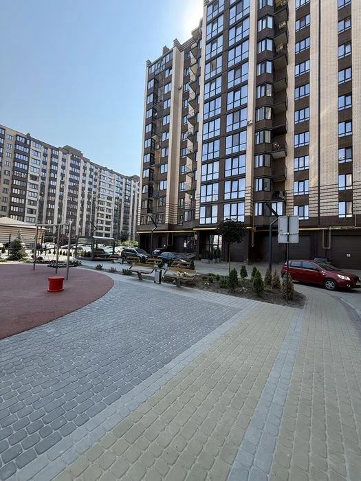 Продаж 2-кімнатної квартири в ЖК Атлант. 78кв.м на 4-му пове