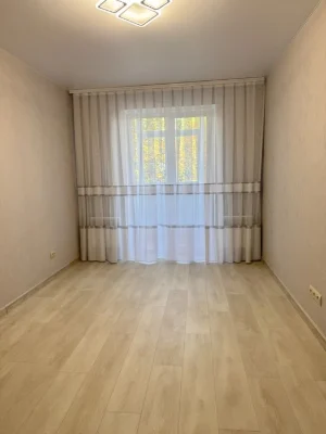 Продаж 3-х кімнатної квартири