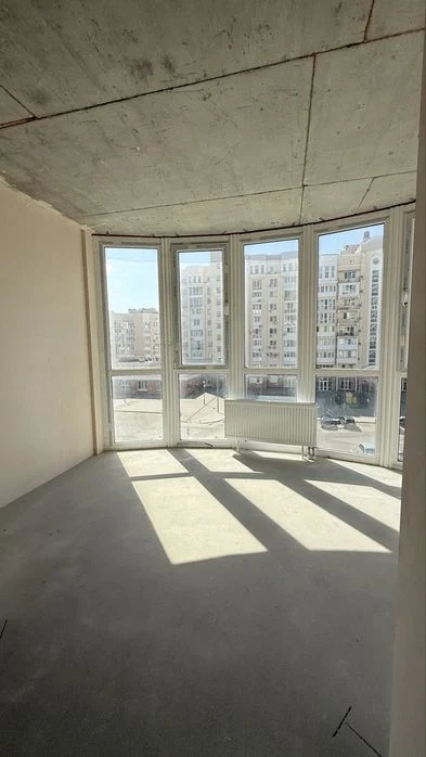 Продаж 1-кімнатної квартири 38 м² у ЖК «Рів’єра» з видом на