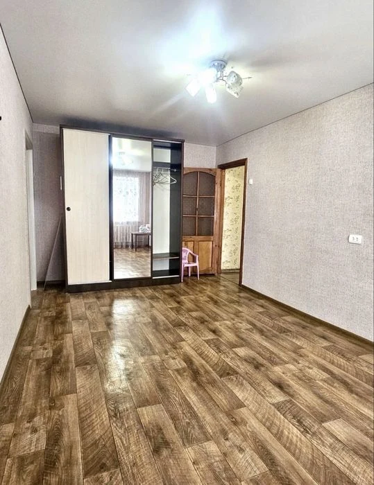 Продаю 3х комнатную квартиру на ЮТЗ/ Малодогвардейская