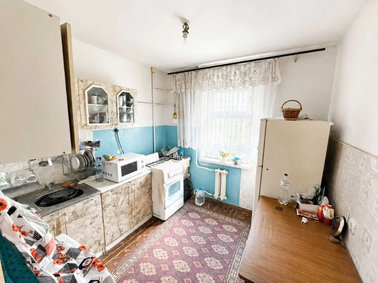 Продаж 2к квартири 52 кв. м на вул. Генерала Свиридова 40/1