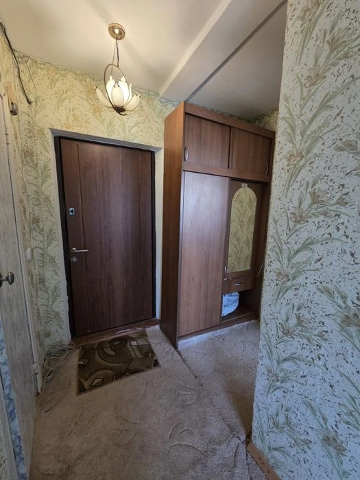 Продам 1к квартиру в Соляных