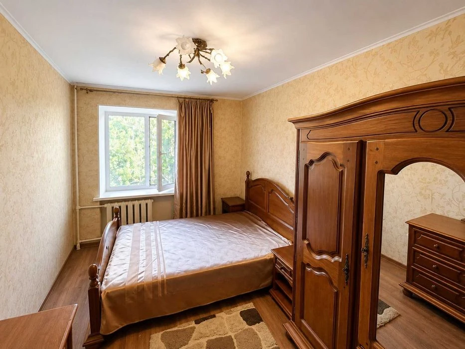 Продам 3-х комнатную квартиру на ЮТЗ.
