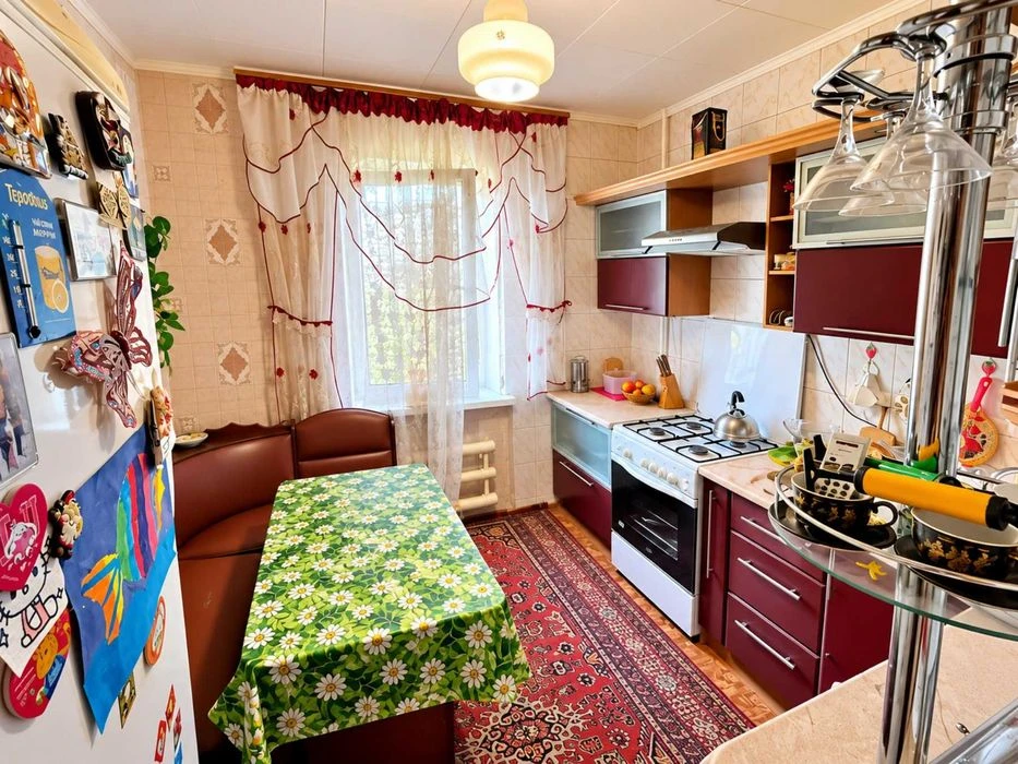 продаю 2х комнатную квартиру 12 продольная 1а