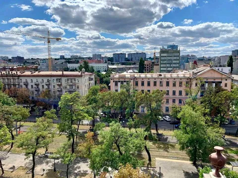 Квартира. Днепр, Дмитрия Яворницкого просп. (Карла Маркса)
