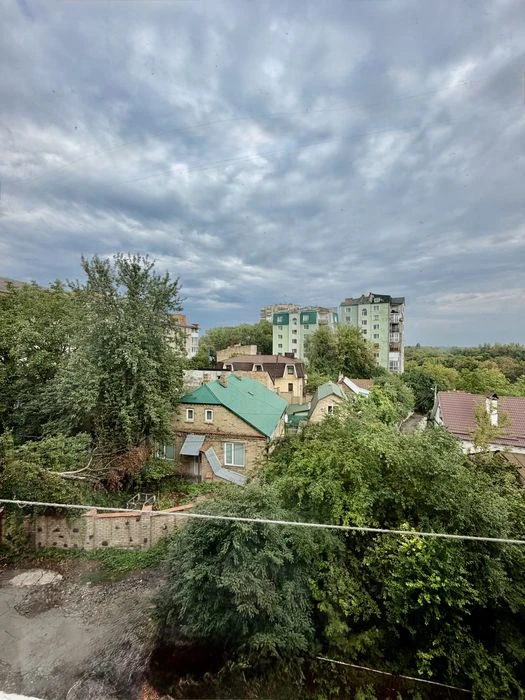 Продаж двокімнатної квартири в самому центрі Луцька