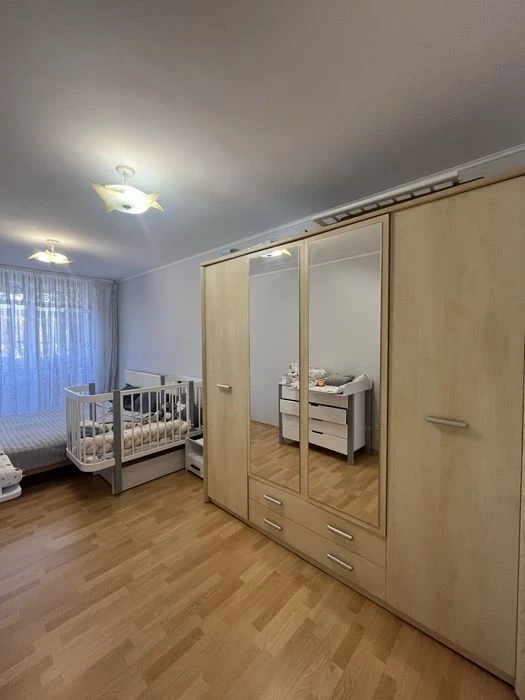 ПРОДАЖ! Трикімнатна квартира на вул. Потебні