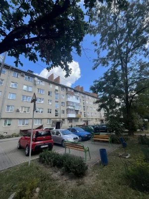 ПРОДАЖ! Трикімнатна квартира на вул. Потебні