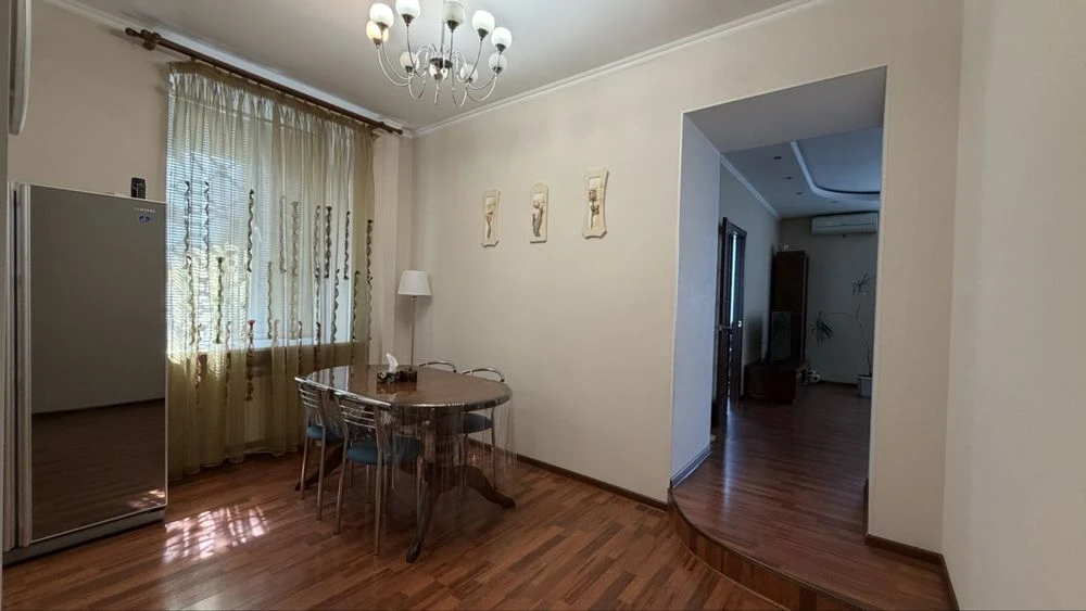 Продам якісну квартиру в центрі міста