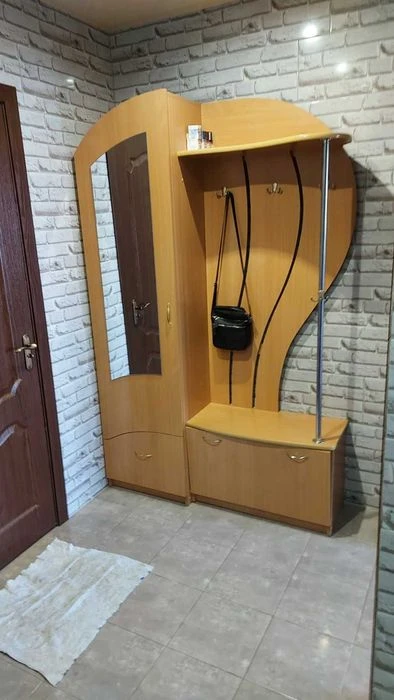 Продам двокімнатну квартиру на Соборній