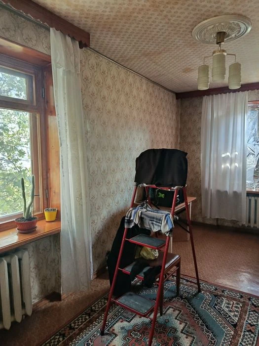 Продаю 3к/кв пр.Центральный ( Ценр.рынок),4/5,65/44/7 ,37000