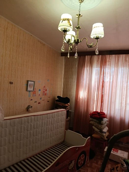 Продаю 3к/кв пр.Центральный ( Ценр.рынок),4/5,65/44/7 ,37000