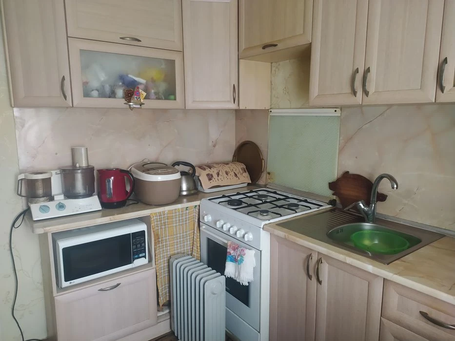 Продаю 2к Центр ул. Защука