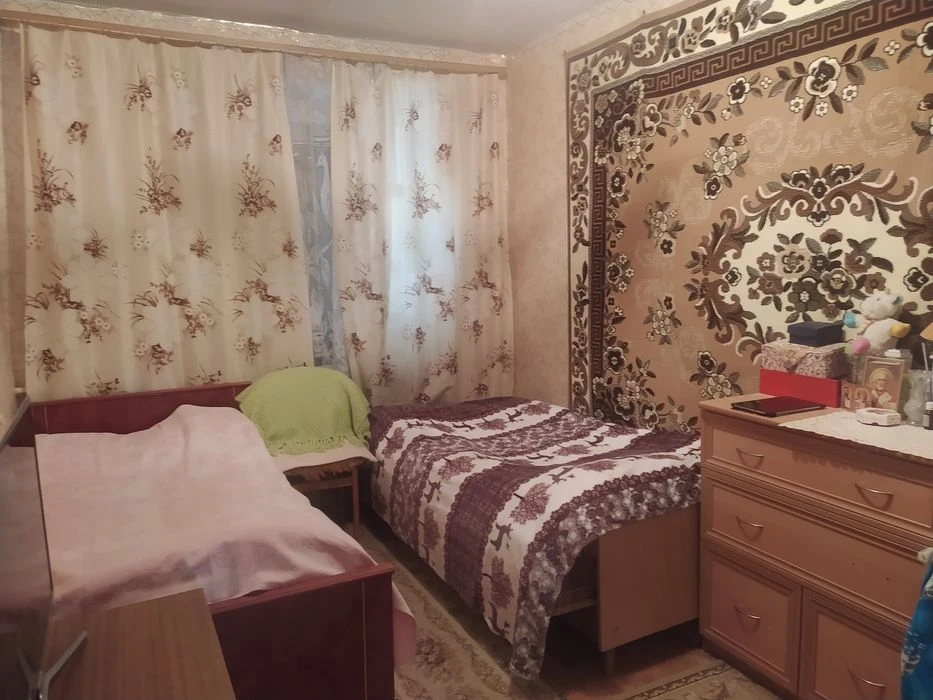 Продаю 2к Центр ул. Защука