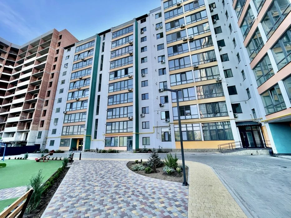 Продам 1к квартиру в ЖК «Мрія» . Ремонт.  Зданий будинок.