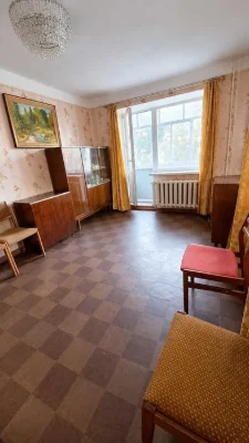 Продаж 1 кімнатної квартири 33 м2. Цегла. 2/5 пов Фурманова