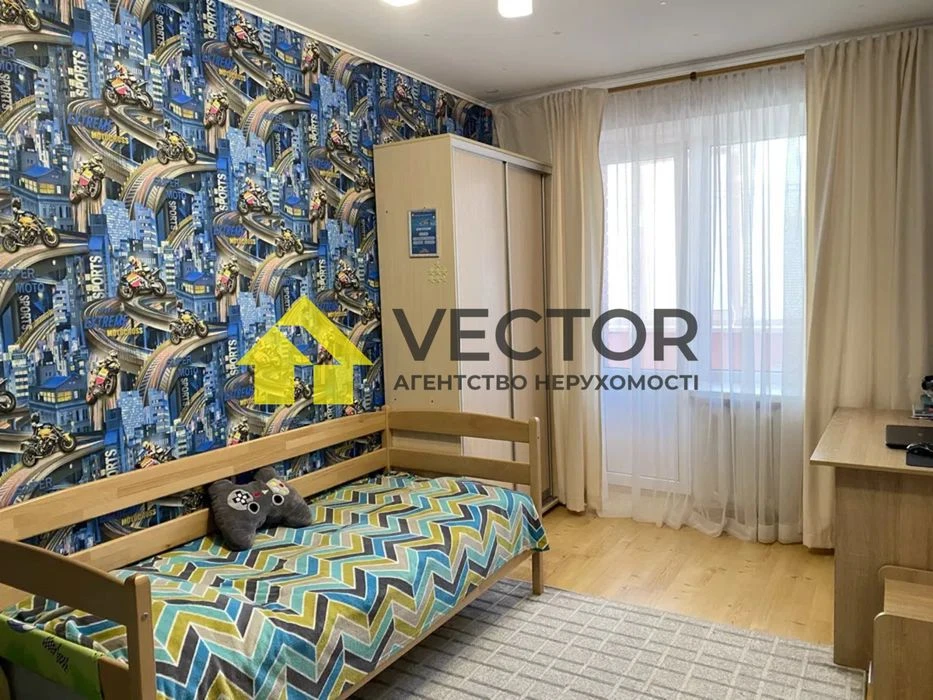 Продаж 2 кім квартири. Р-н Левада. Автономне опалення.
