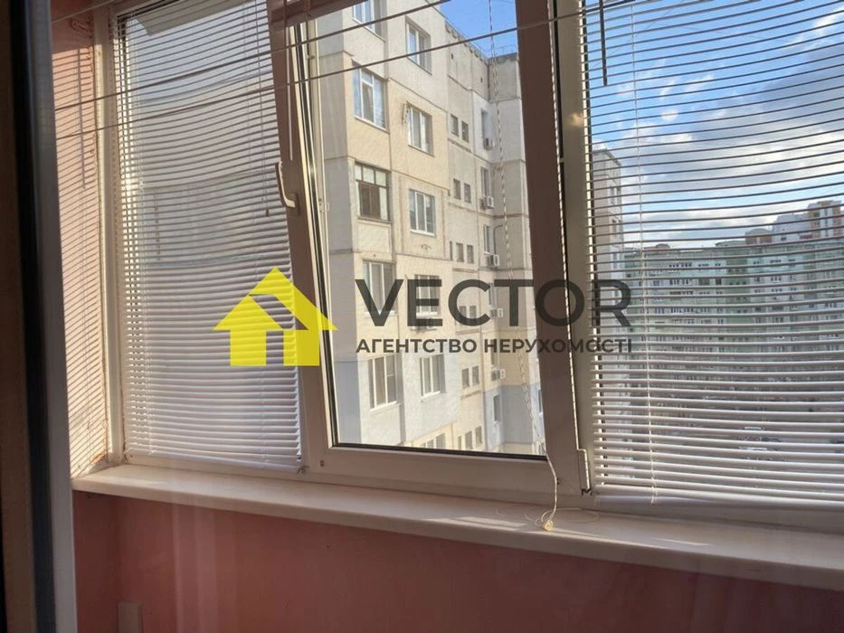 Продаж 2 кім квартири. Р-н Левада. Автономне опалення.