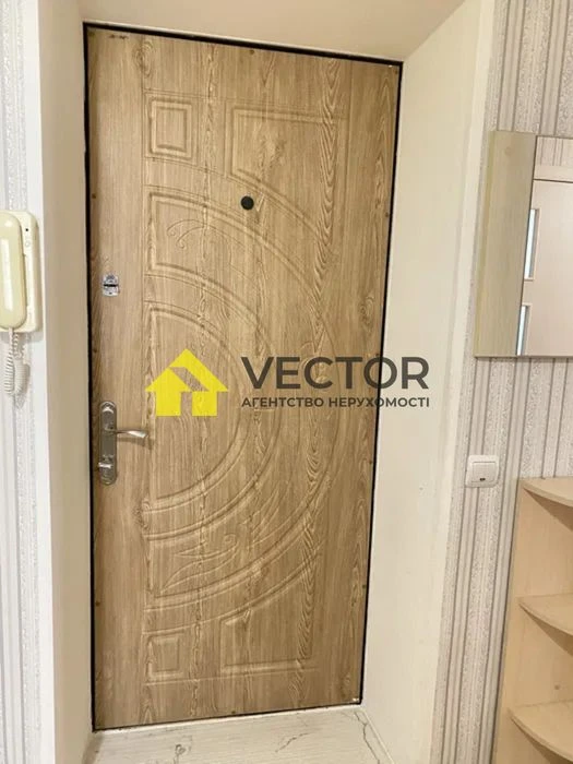 Продаж 2 кім квартири. Р-н Левада. Автономне опалення.