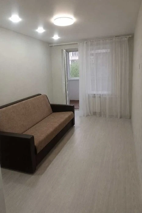 Продаж 3 кімнатної квартири Алмазний. 4/9 Покращене плануван