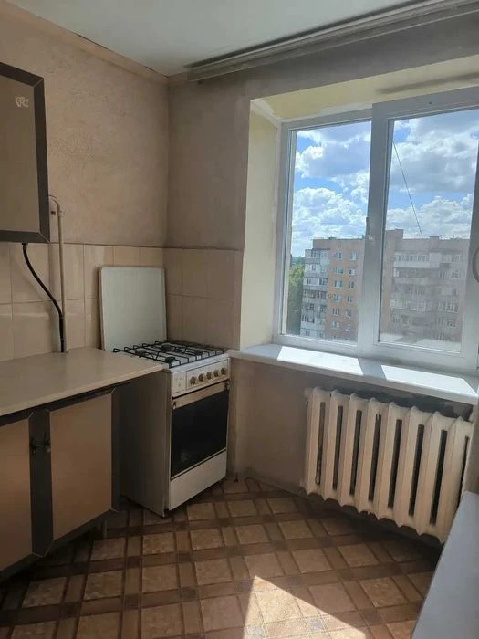 Продаж 1 кімнатної квартири 39 м2 Цегла 9/9 пов Алмазний  Св
